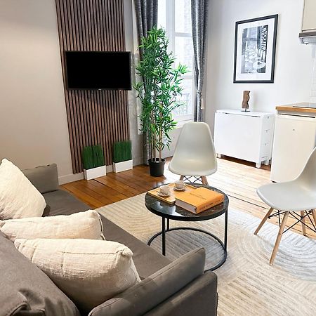 Apartamento Unique Flat Near Louvre & Palais Royal París Exterior foto